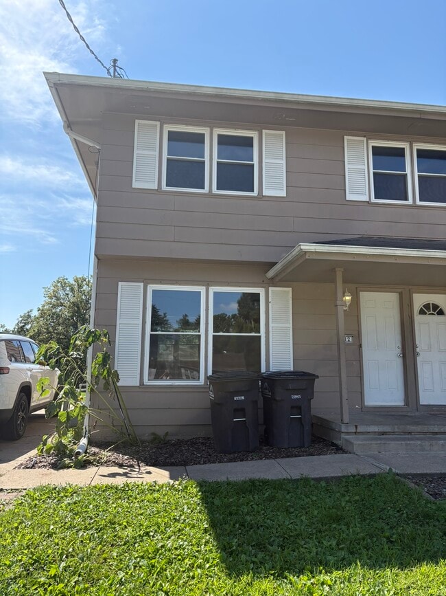 Building Photo - 612 McKinley Ave