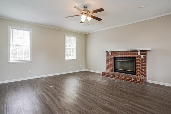 Building Photo - Beautiful 4 bedroom in North Augusta, SC!
