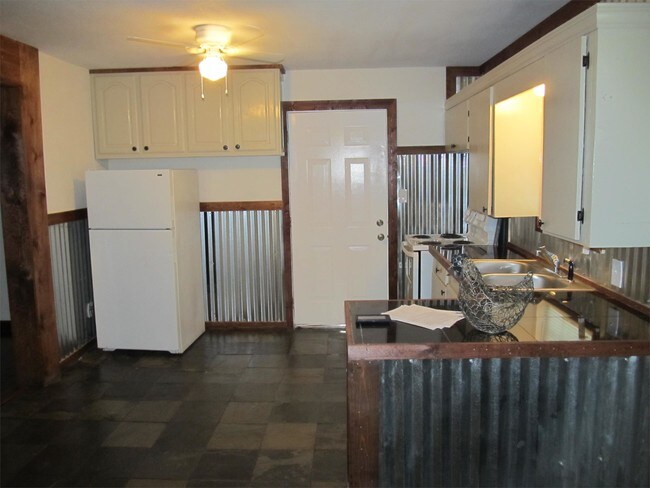 Foto del edificio - 610 Jefferson Ave