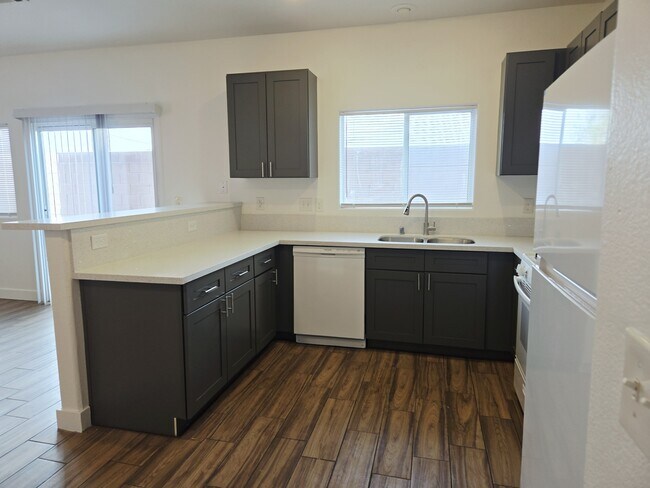 Building Photo - 1928 Salvation St