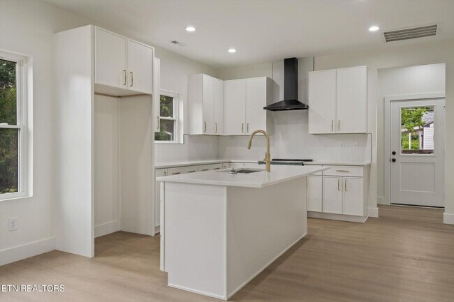 Foto del edificio - 2701 Spencer St NE