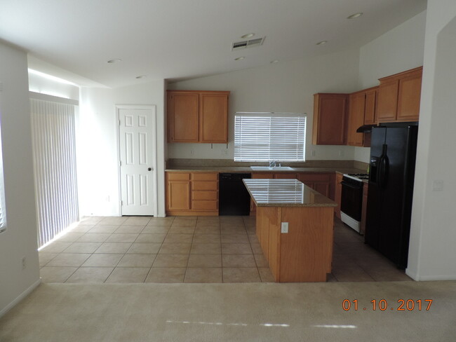 Building Photo - great home