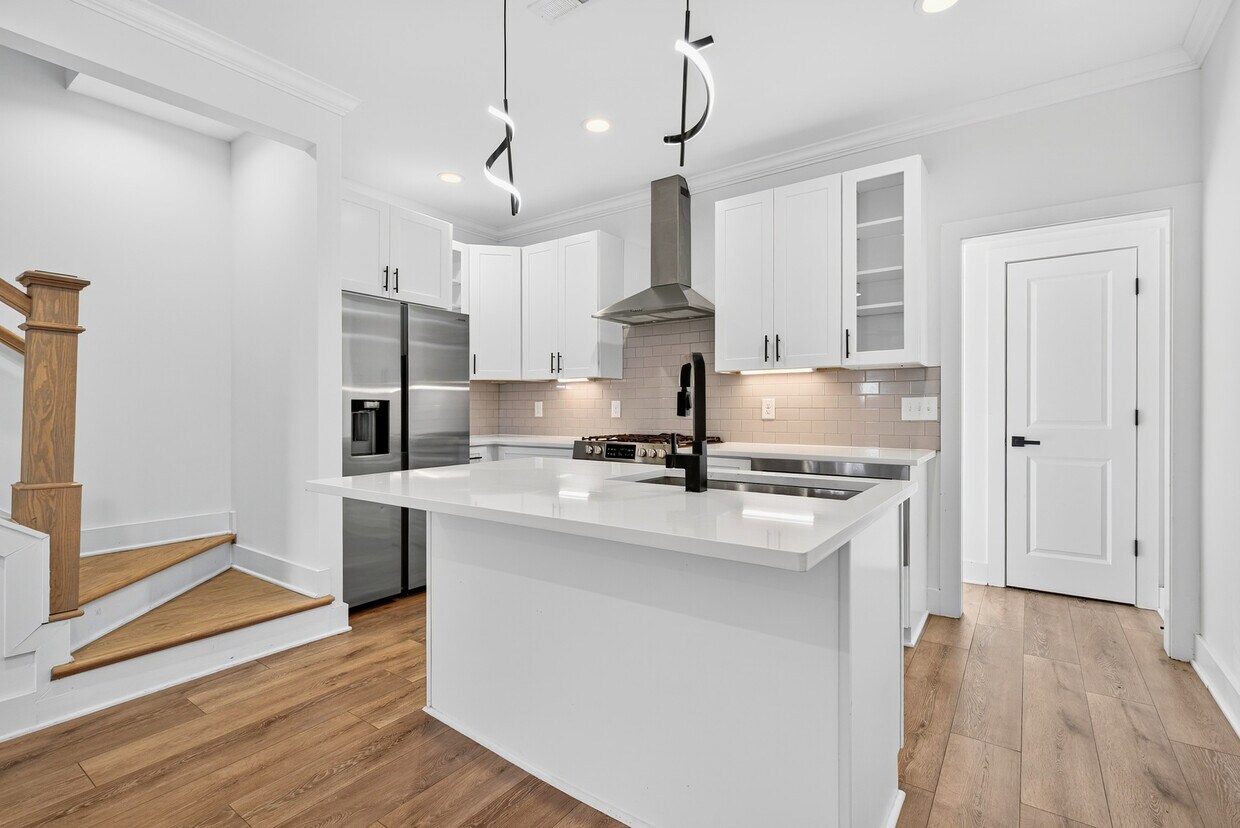 Photo - 409 Lellyett St (Nashville, TN)