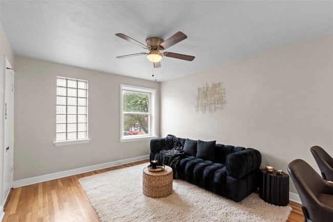 Building Photo - 4930 Kemper Ave