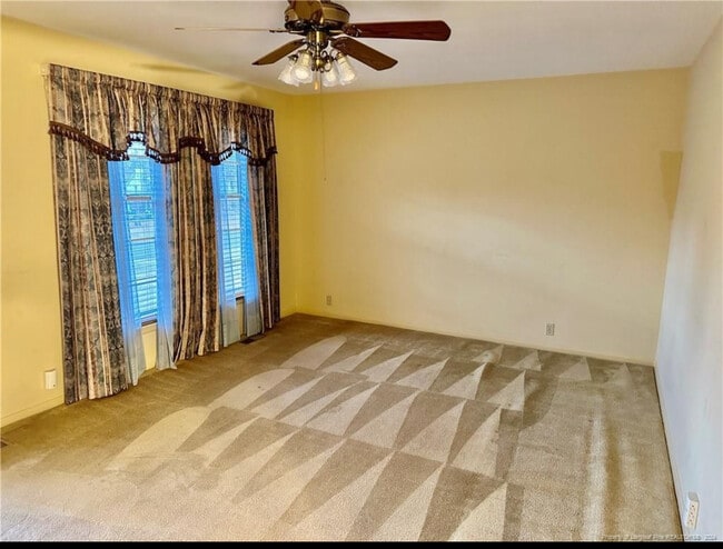 Foto del edificio - 5214 Rodwell Rd