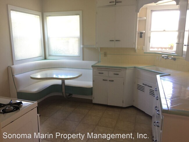 Building Photo - 2 br, 1 bath House - 418 Virginia Street