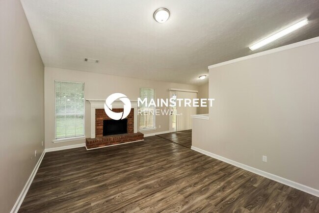 Foto del edificio - 3 Bedroom Pet-Friendly Home in Atlanta, GA with Main Street Renewal