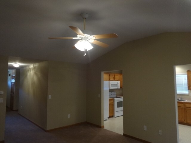 Building Photo - 5017 Coconut Drive