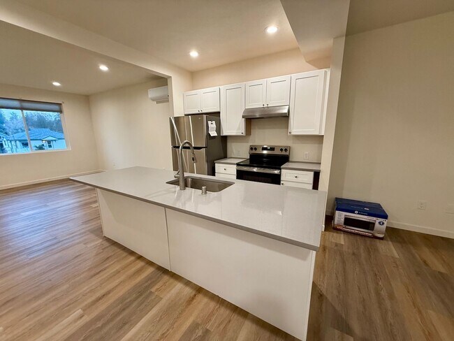 Building Photo - 1817 Spokane