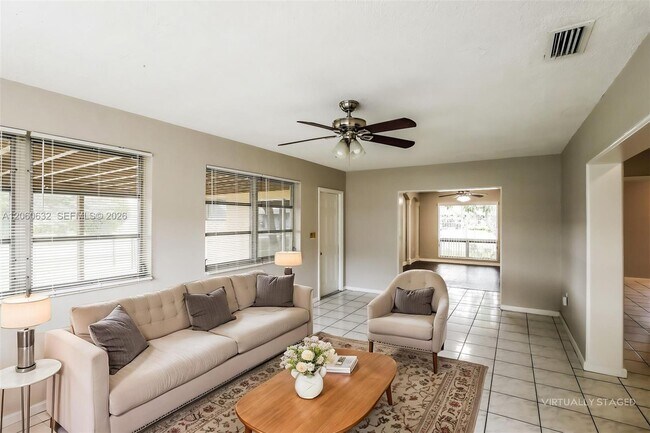 Foto del edificio - 4896 NW 6th Ct