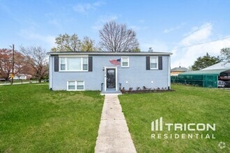 Building Photo - 7700 Mane Ln