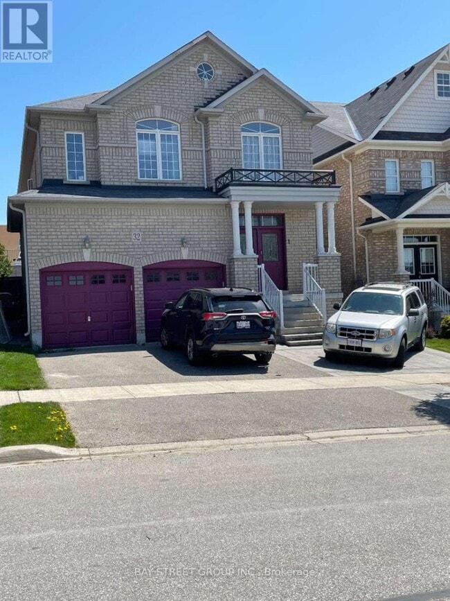 Building Photo - 32 Herefordshire Cres
