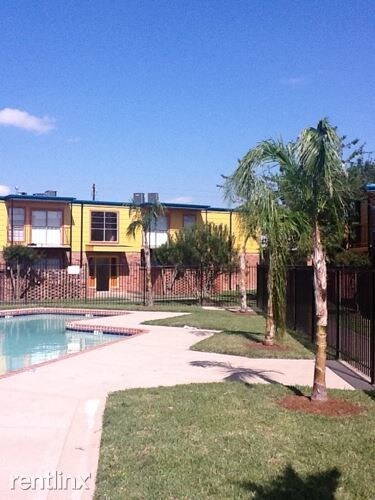 Building Photo - 3 br, 1 bath Apartment - 3600 S Shaver St A3