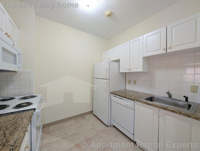 Foto del edificio - 373 Highland Ave