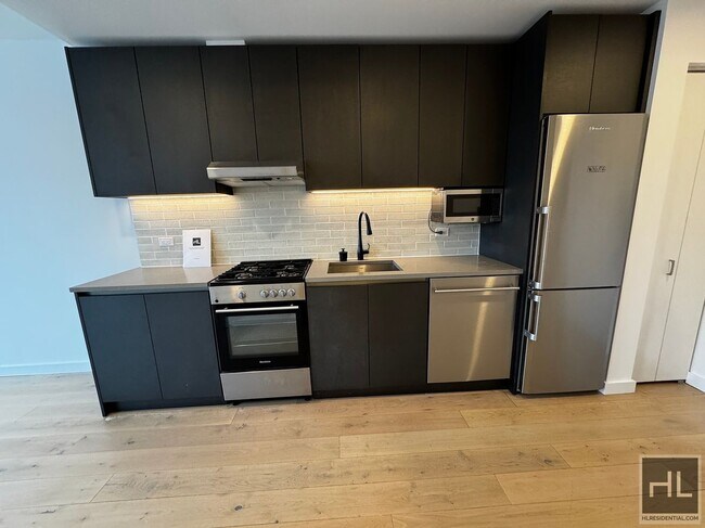 Foto del edificio - Beautiful Studio Apartment In Flushing! $2...