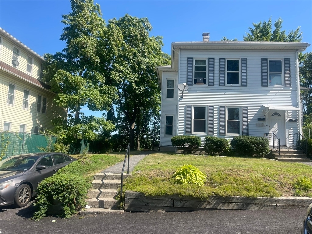 Primary Photo - 11 King Philip Rd