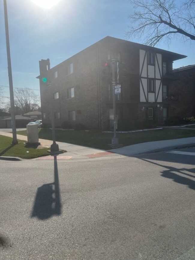 Foto del edificio - 14001 S Torrence Ave, Burnham, IL 60633