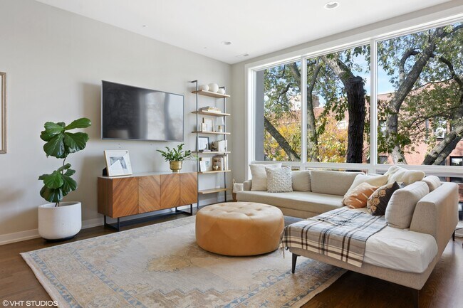 Foto del edificio - 2733 W Hirsch St