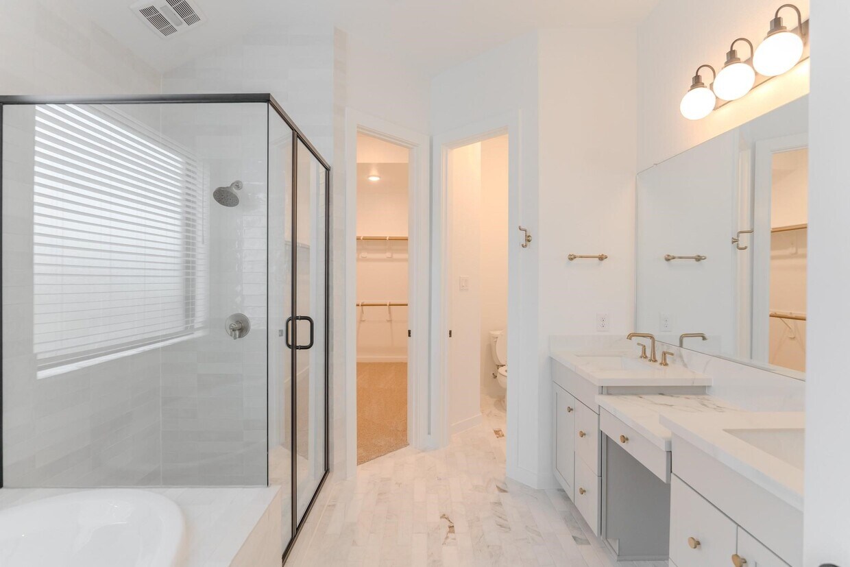 Foto del edificio - 21722 Ellsworth Gdn Ln