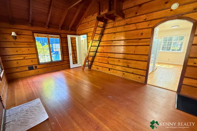 Foto del edificio - Charming 1 Bedroom Home with Private Yard in Pacifica