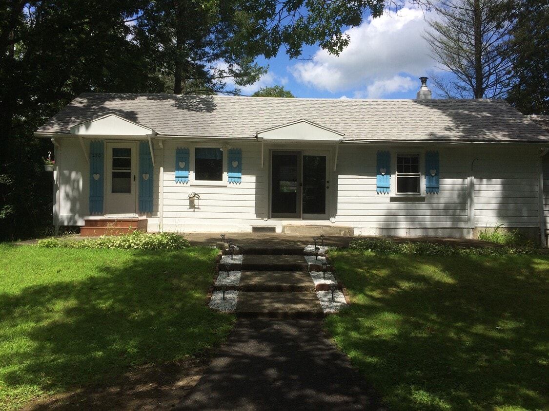 230 Hawleys Corners Rd, Highland, NY 12528 House Rental in Highland