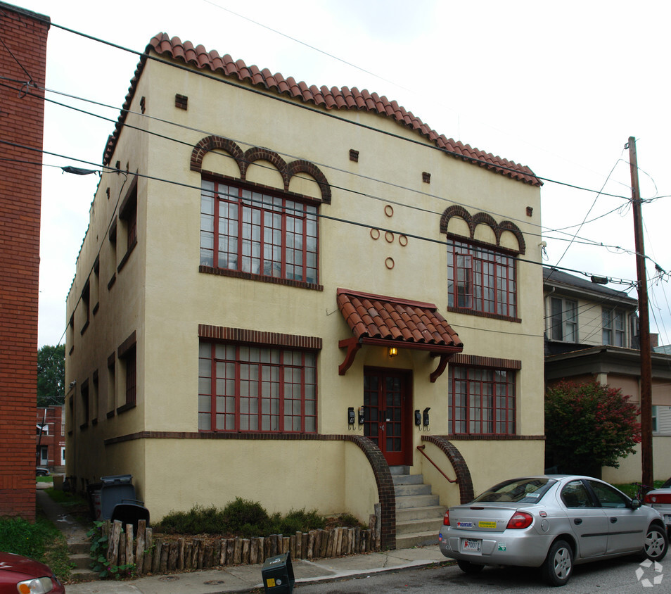 Primary Photo - 1611 Franklin Ave