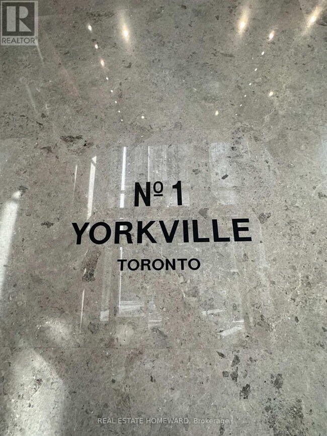 Photo du bâtiment - 1 Yorkville Ave