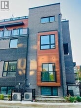 Building Photo - 17-17 Lytham Grn Cir