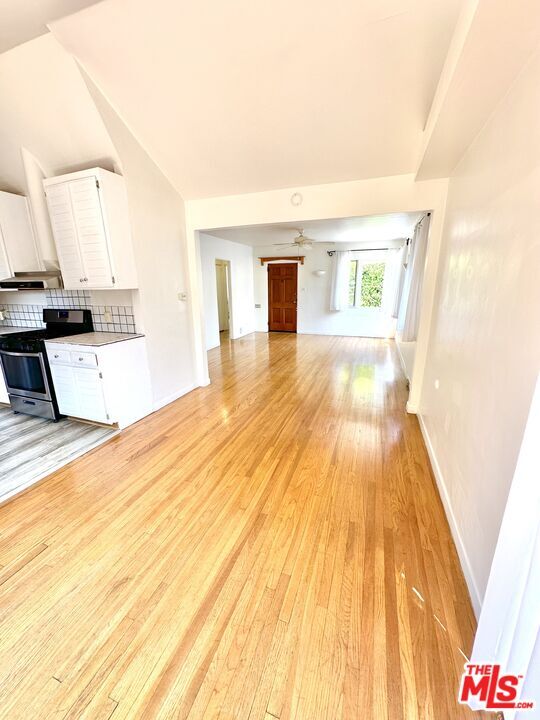 Foto del edificio - 9012 Phyllis Ave