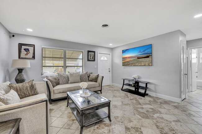 Foto del edificio - 4901 NW 27th Way