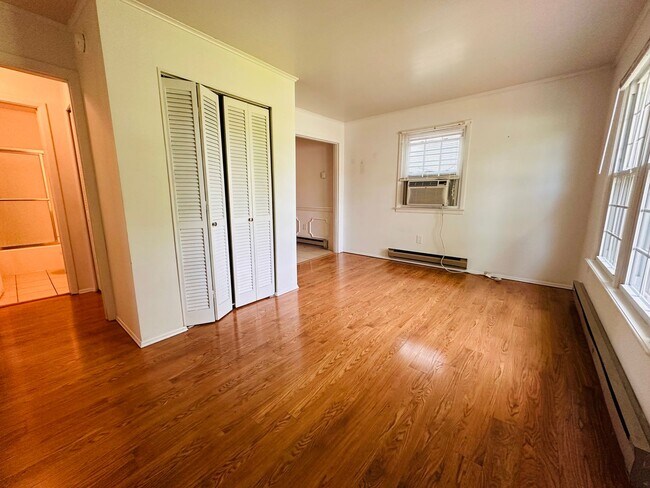 Foto del edificio - 2 Bedroom 1 bath Duplex