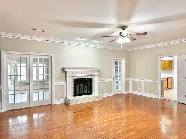 Building Photo - 3046 Dee Ann Dr