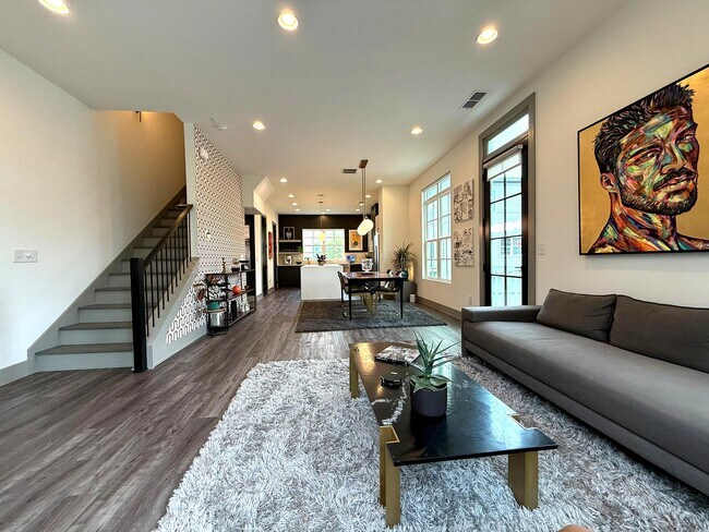 Foto del edificio - 1227 Oxley Pl NW
