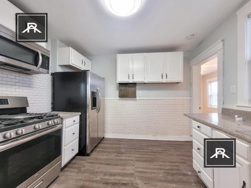 Foto principal - 4 bedroom in Boston MA 02130