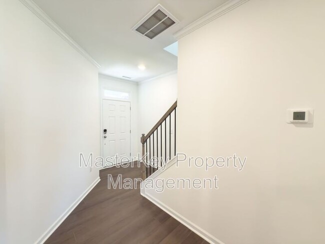 Foto del edificio - 212 Shingle Oak Rd
