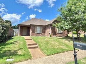 Building Photo - 10054 Mill Hill Ave