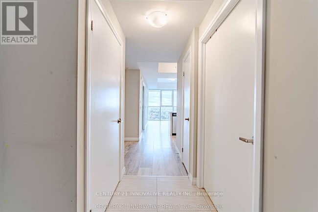 Building Photo - 108 Garment St