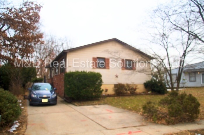 Primary Photo - 3460 Buckingham Ln