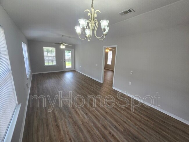 Foto del edificio - 3115 Flintlock Dr