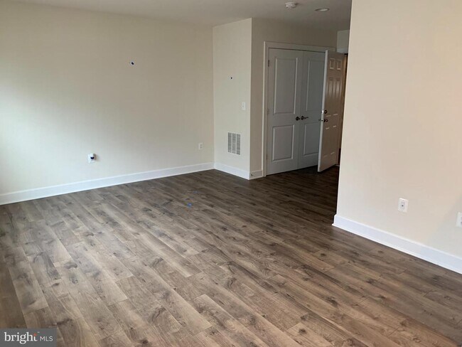 Building Photo - 13808 Litespeed Way