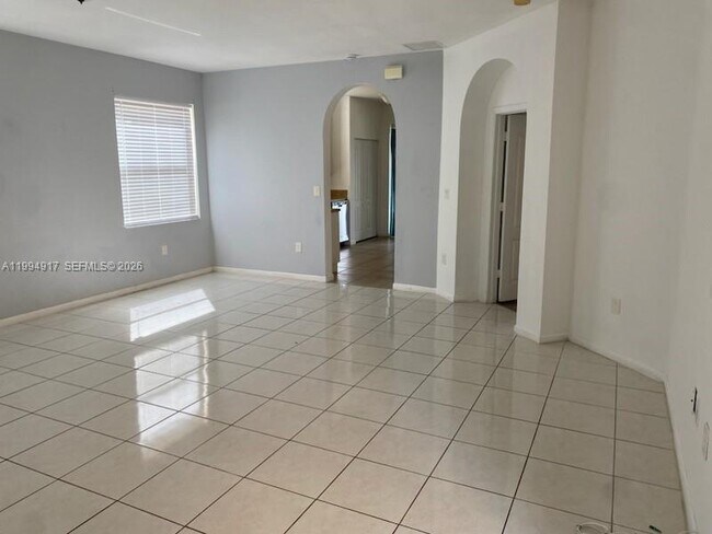 Foto del edificio - 3760 NE 9th Ct