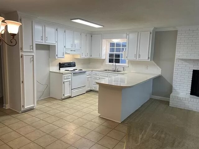 Foto del edificio - 5711 Roundtable Rd