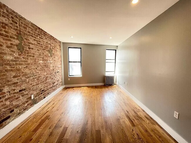 Building Photo - 56 Fort Washington Ave