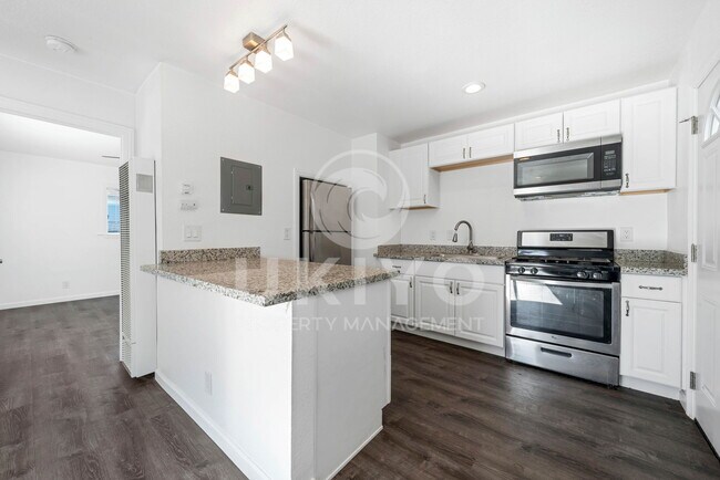 Building Photo - 1440 Chestnut St