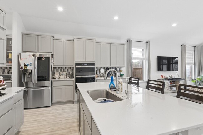 Building Photo - 28335 Halle Ray Dr