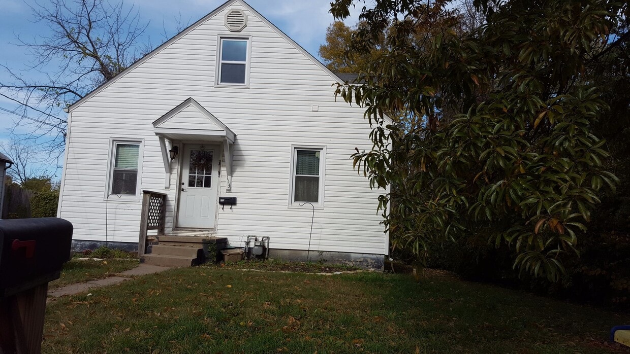 Primary Photo - 113 Benton St