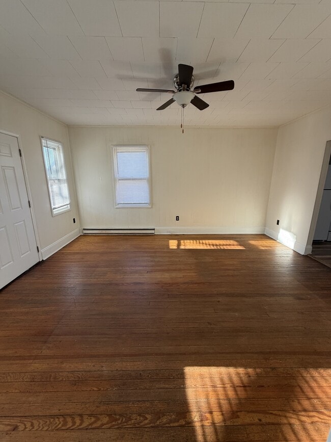 Foto del edificio - 106 Crockett Ave