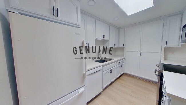 Building Photo - Coming Soon: Charming 3Bd 2Ba Condo in 55+...