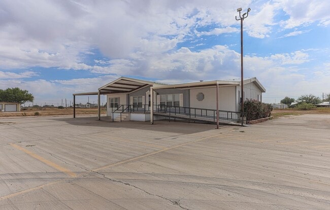 Building Photo - 4448 E Morning Glory Rd