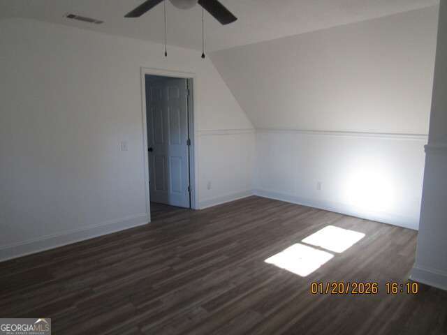 Foto del edificio - 512 Juniper Way